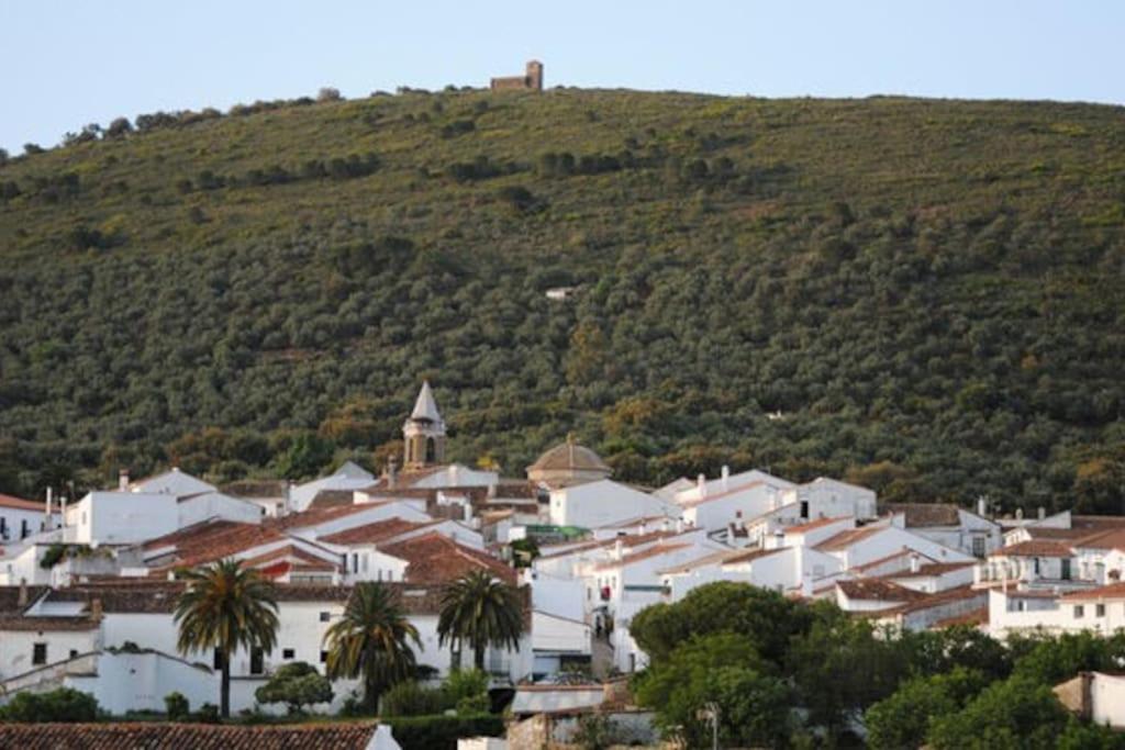 Mi Casita - Higuera De La Sierra Apartment